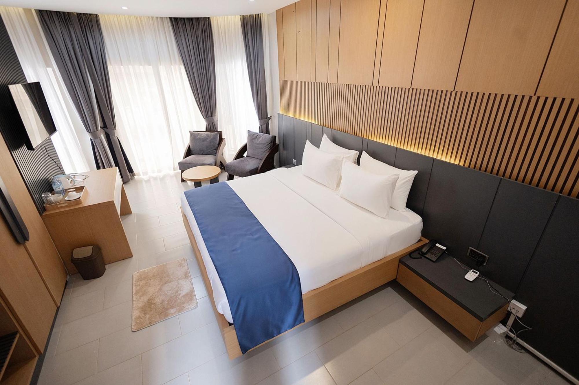 Grik Hotel - Entebbe Dış mekan fotoğraf