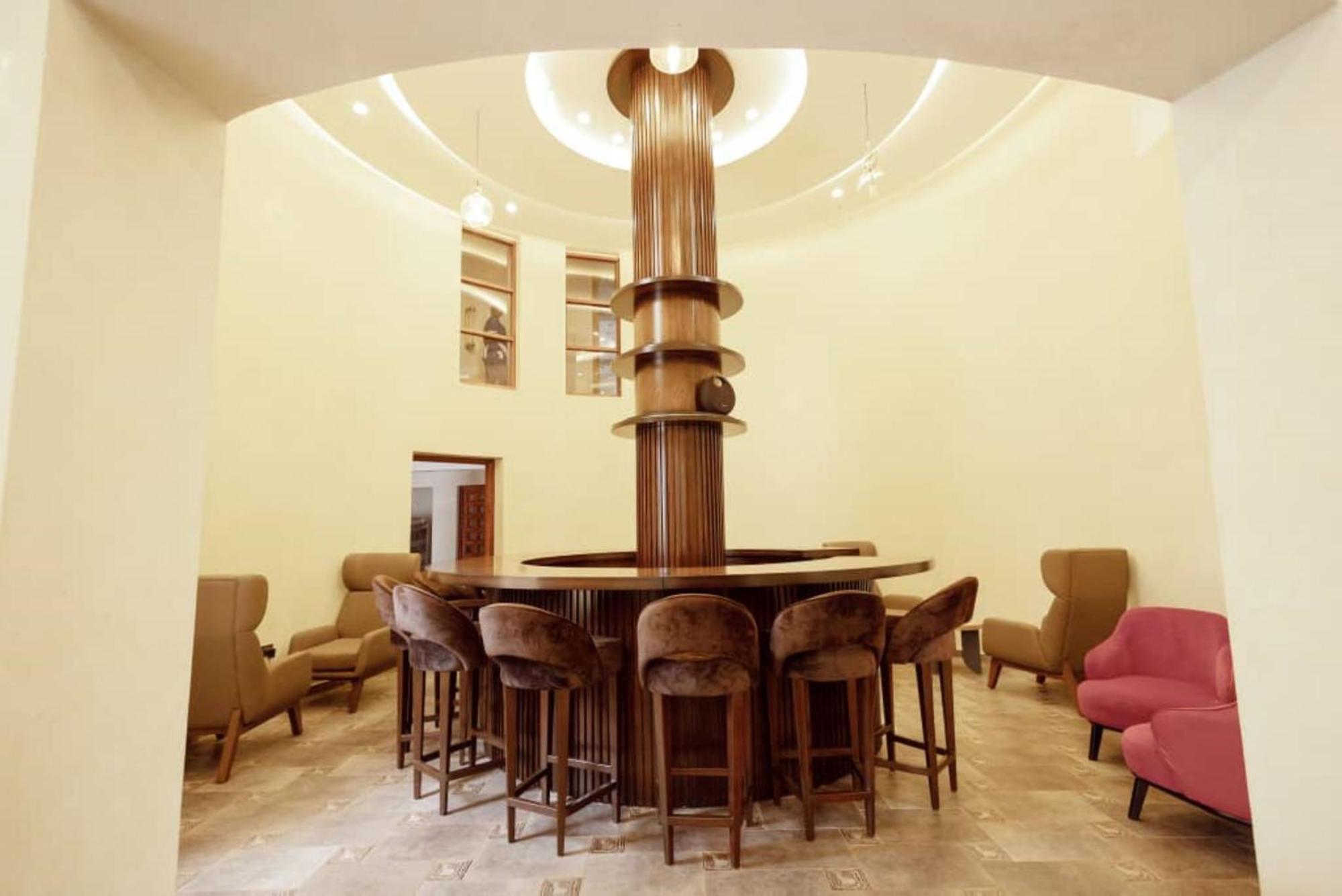 Grik Hotel - Entebbe Dış mekan fotoğraf