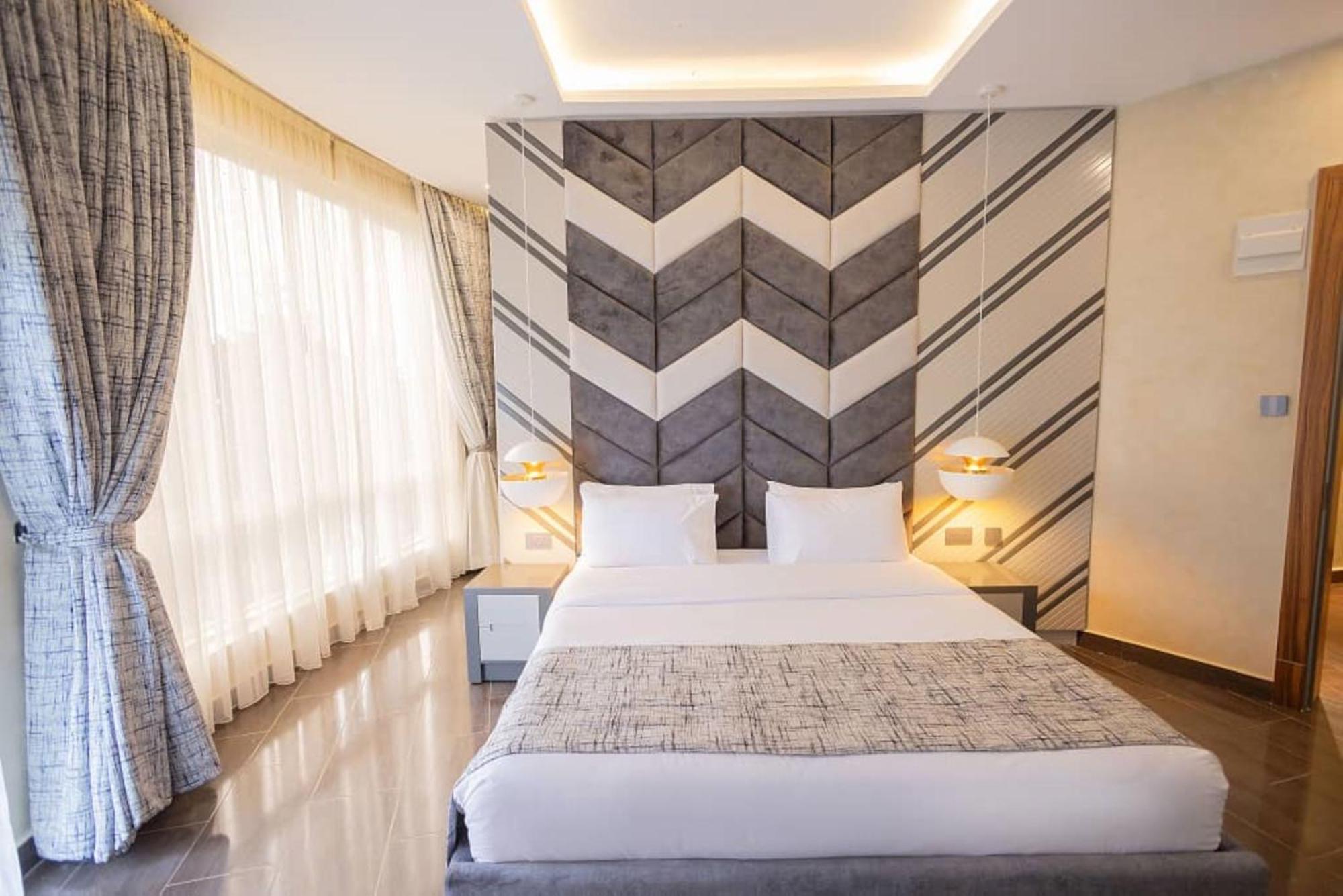 Grik Hotel - Entebbe Dış mekan fotoğraf