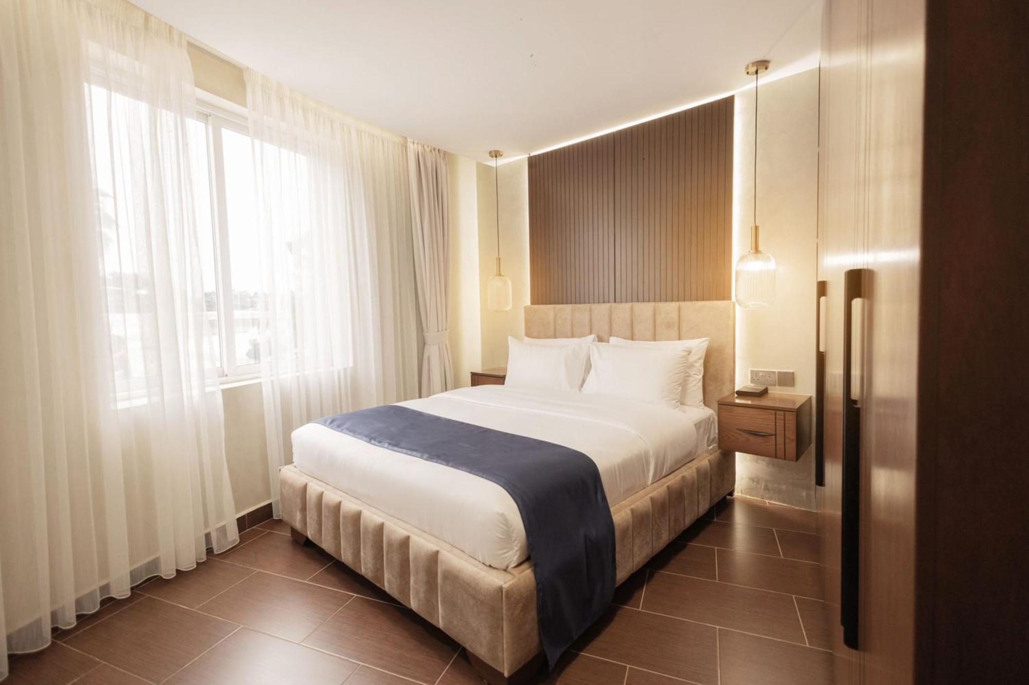 Grik Hotel - Entebbe Dış mekan fotoğraf